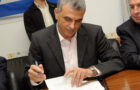 Kahlon negotiating return to Likud fold, would stay on as finance minister 8 Moshe kahlon