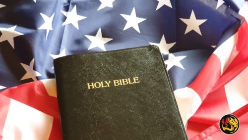 US Prison Ministry Set to Deliver 65,000 Christmas "Hope Packs" to Inmates Worldwide 8 bible us flag worthy christian news