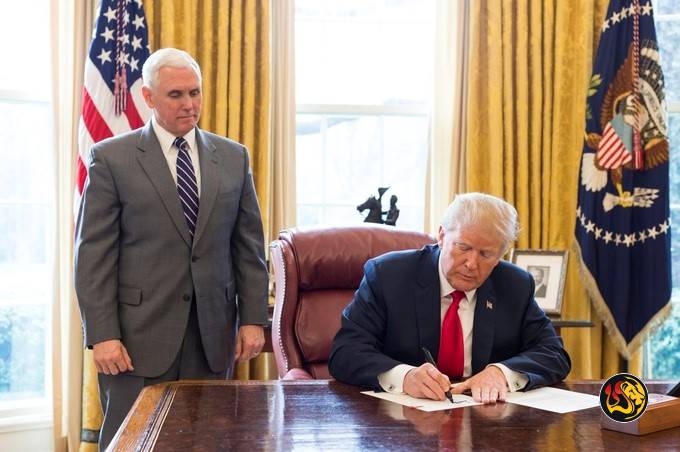 U.S. President Trump Pardons Former Advisor Bannon 18 trump signs executive order worthy ministries