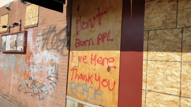 minneapolis vandalism riot