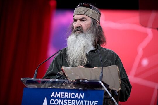 US Christian Hunter Phil Robertson ‘With Lord At 79’; Americans Celebrate His Life 14 Phil Robertson